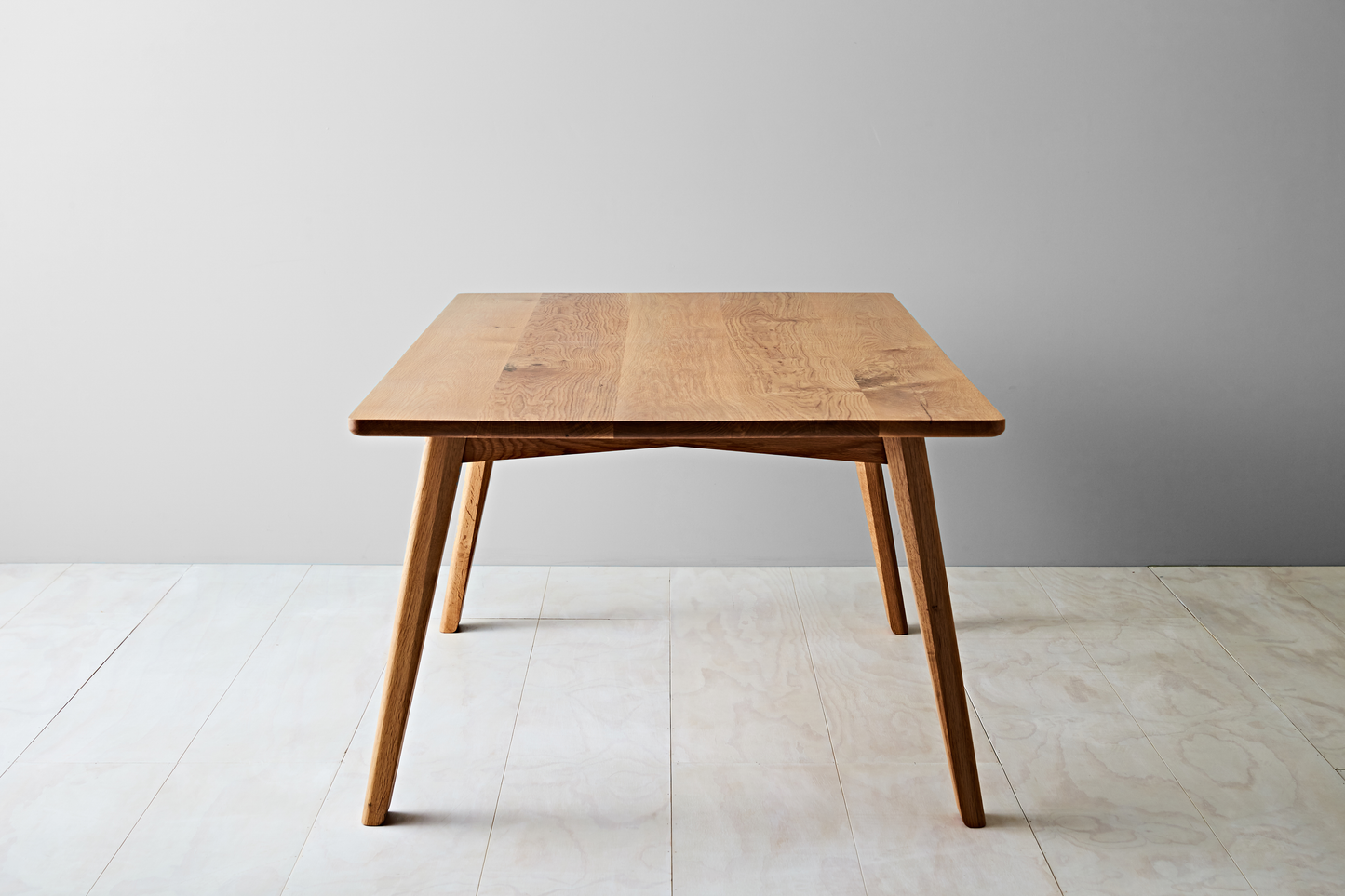 Waka Dining Table