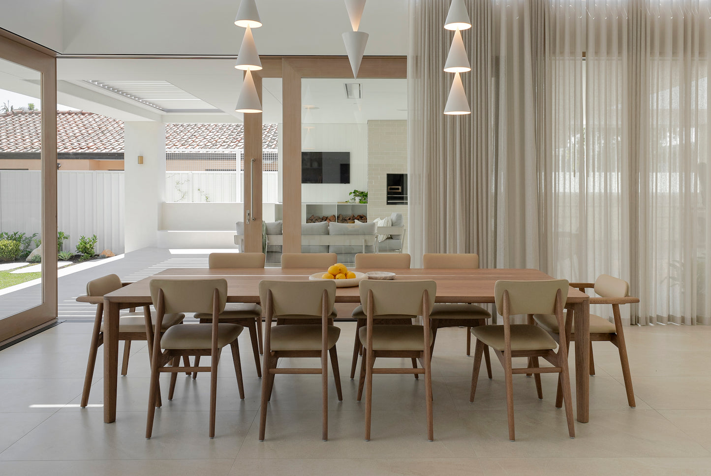 Sika Dining Table