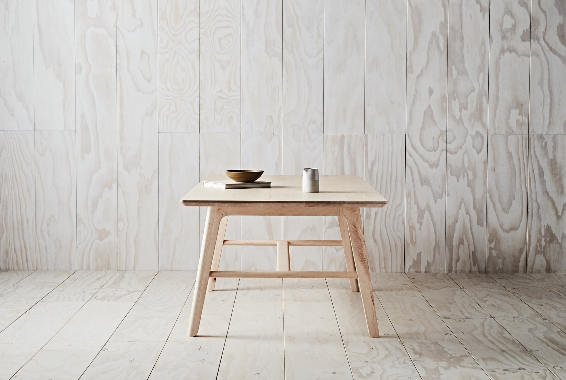 Moya Dining Table