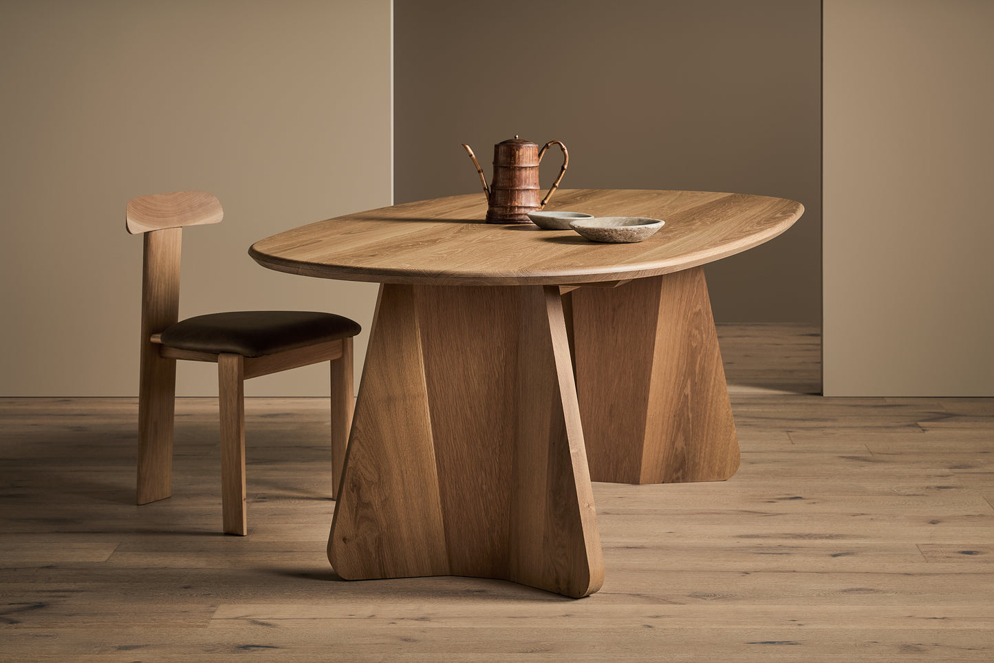 Tate Dining Table