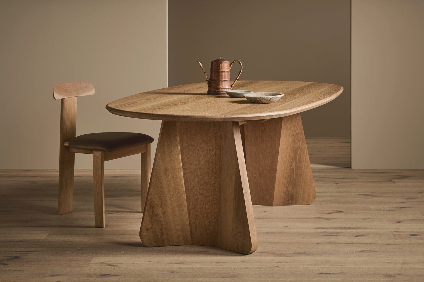 Tate Dining Table