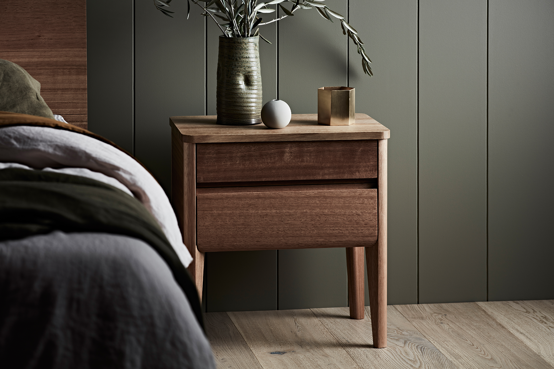 Kuri Bedside – Tide Design