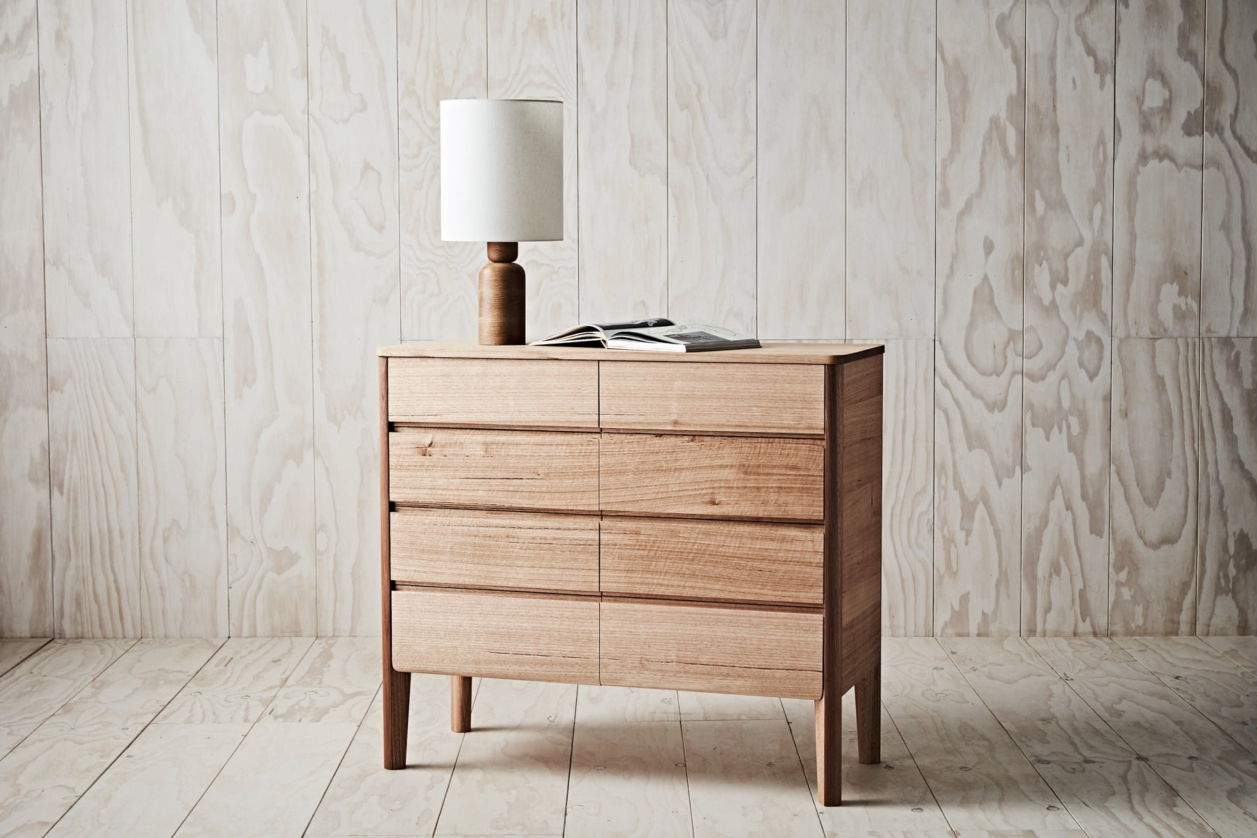Kuri Dresser