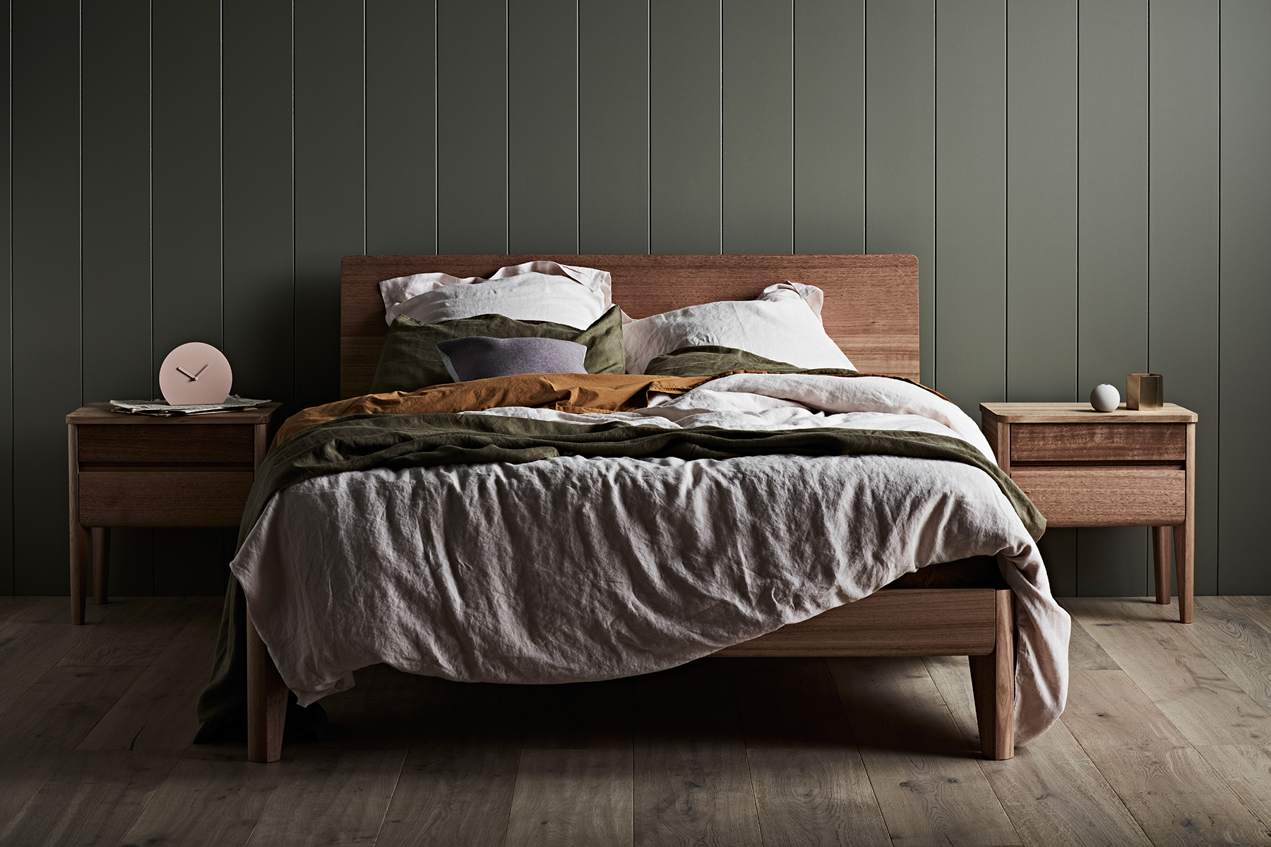 Kuri Bed – Tide Design