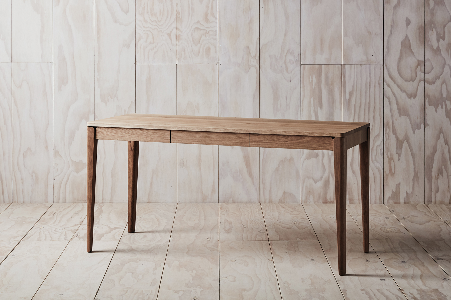 Polly Desk