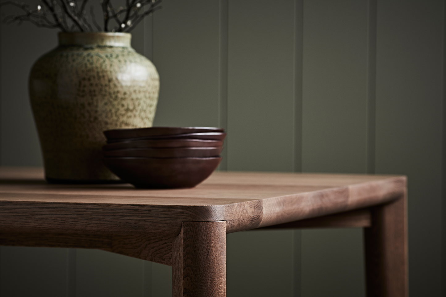 Sika Dining Table
