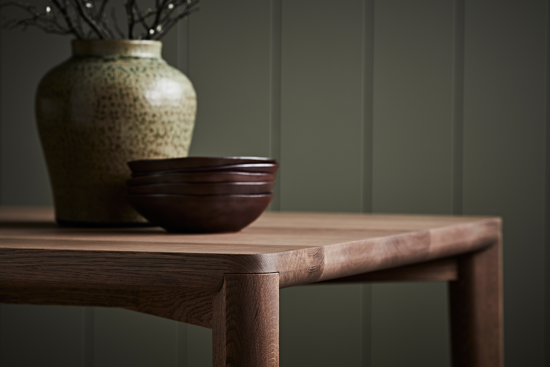 Sika Dining Table