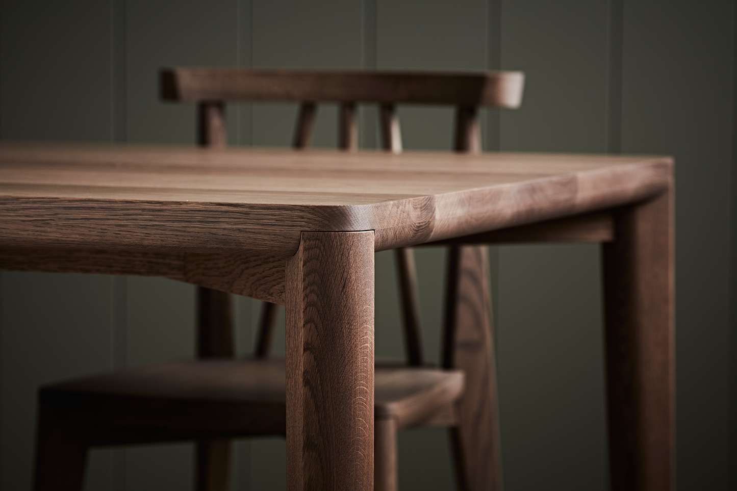 Sika Dining Table
