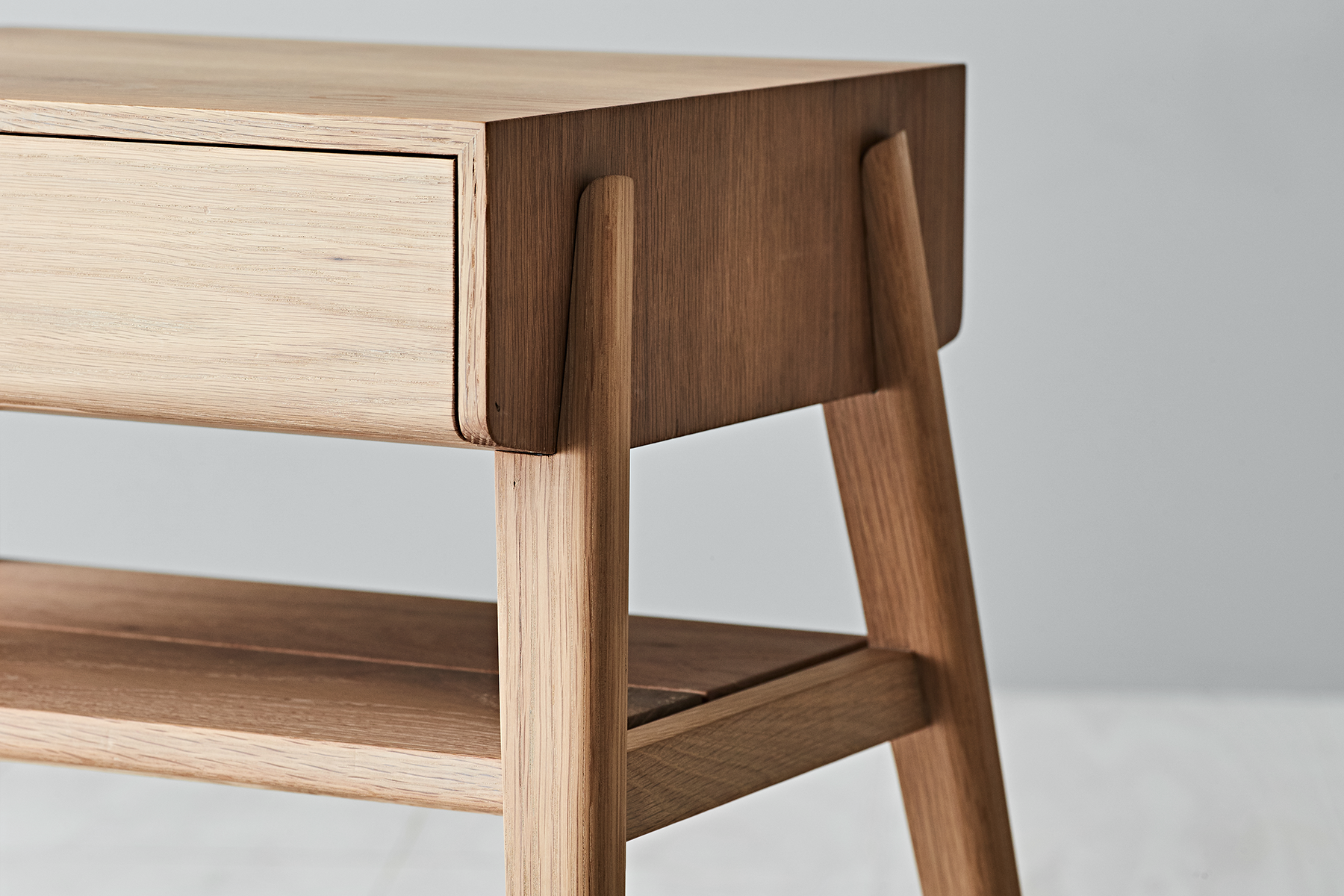 Tuki Bedside