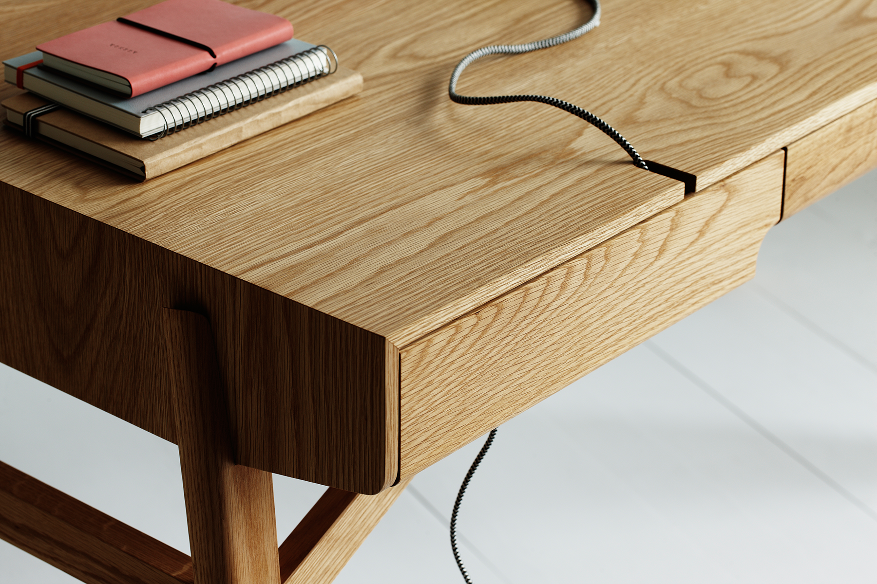 Tuki Desk